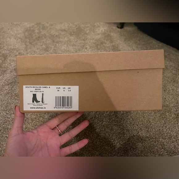 NIB ALOHAS SOUTH BICOLOR CAMEL & BEIGE BOOTS - Picture 2 of 5